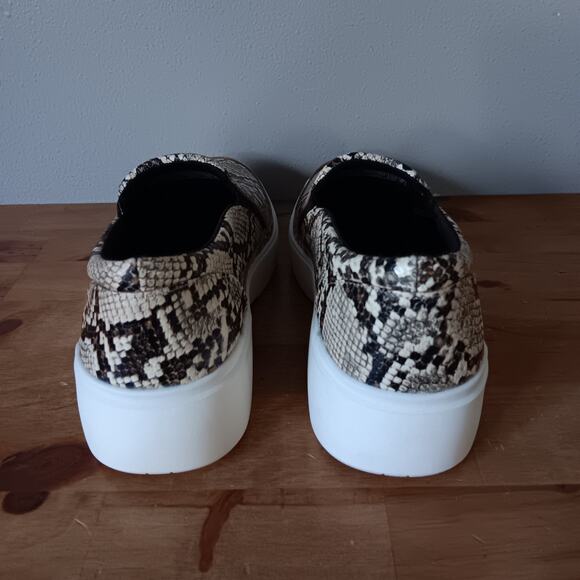 Vionic Kearny Loafer Sneaker Womens 8.5 W Snakeskin Slip-on Leather Orthotic - Picture 7 of 9